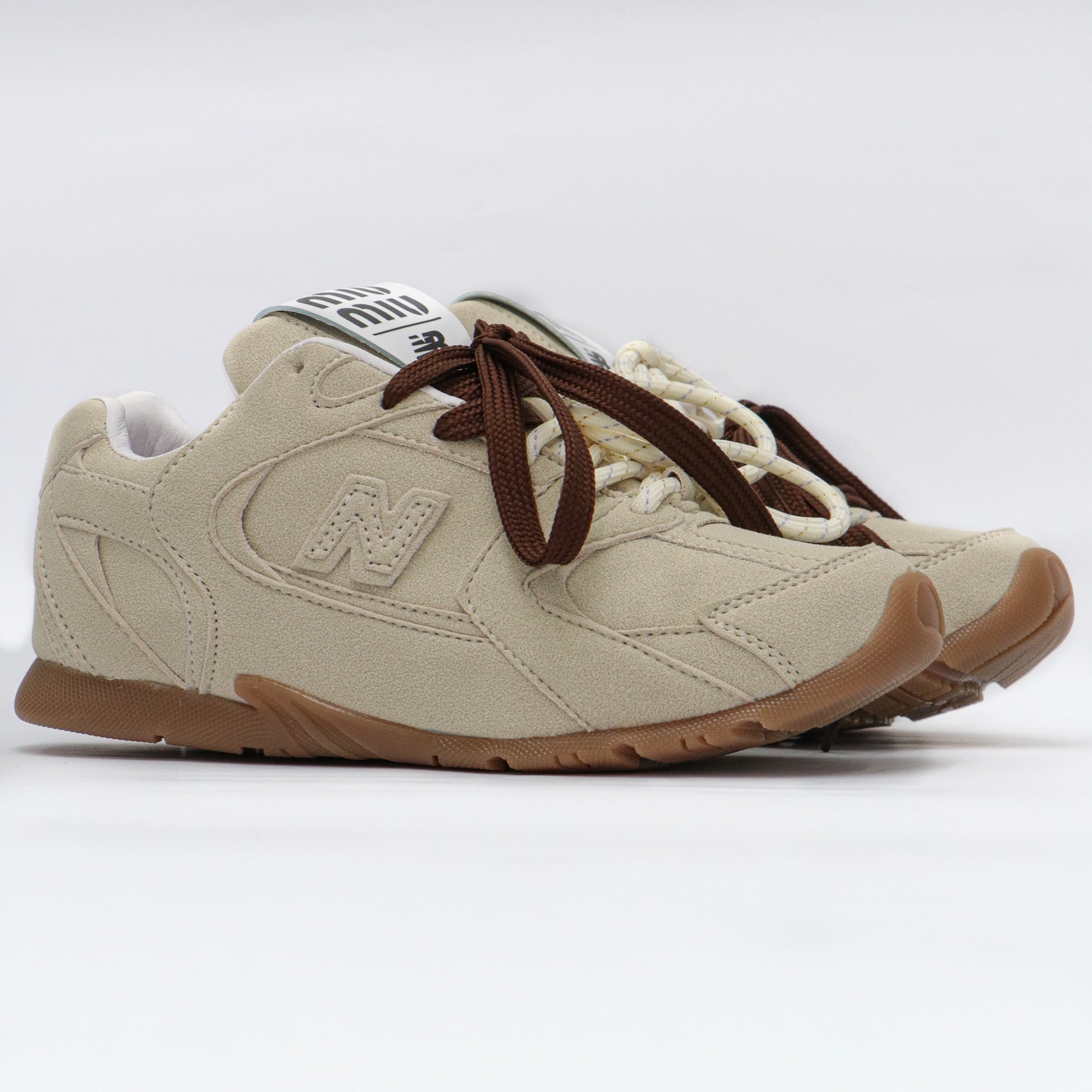 Y35 NEW BALANCE 530 MIU